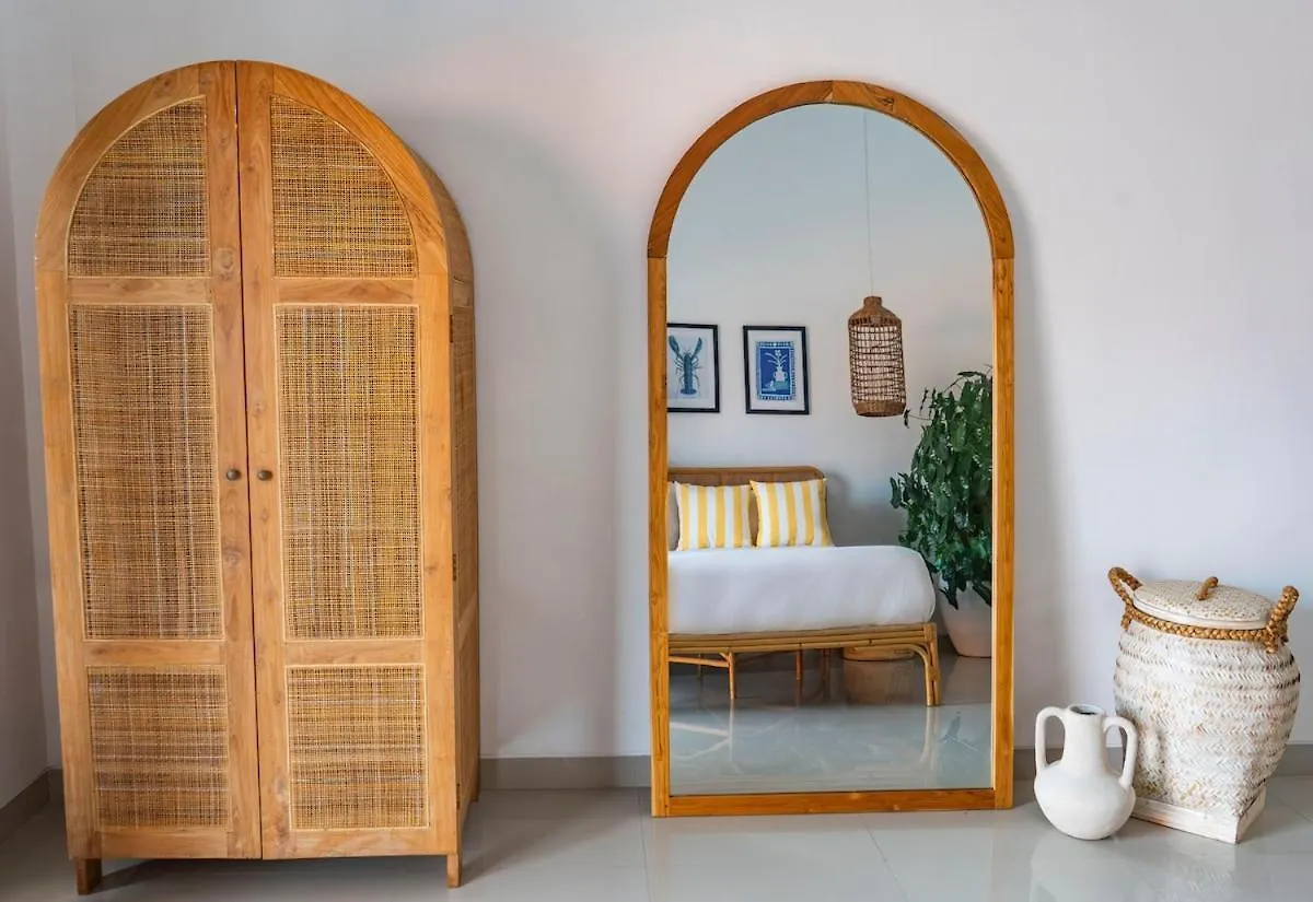 Family Friendly Luxury Pool Villa - Walk To Shops Seminyak